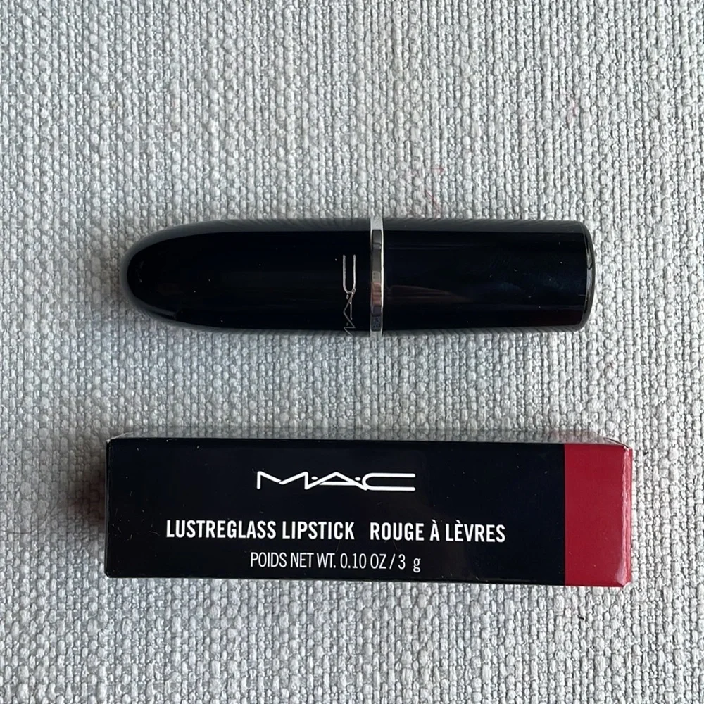MAC 510 lady bug lustreglass sheer shine lipstick